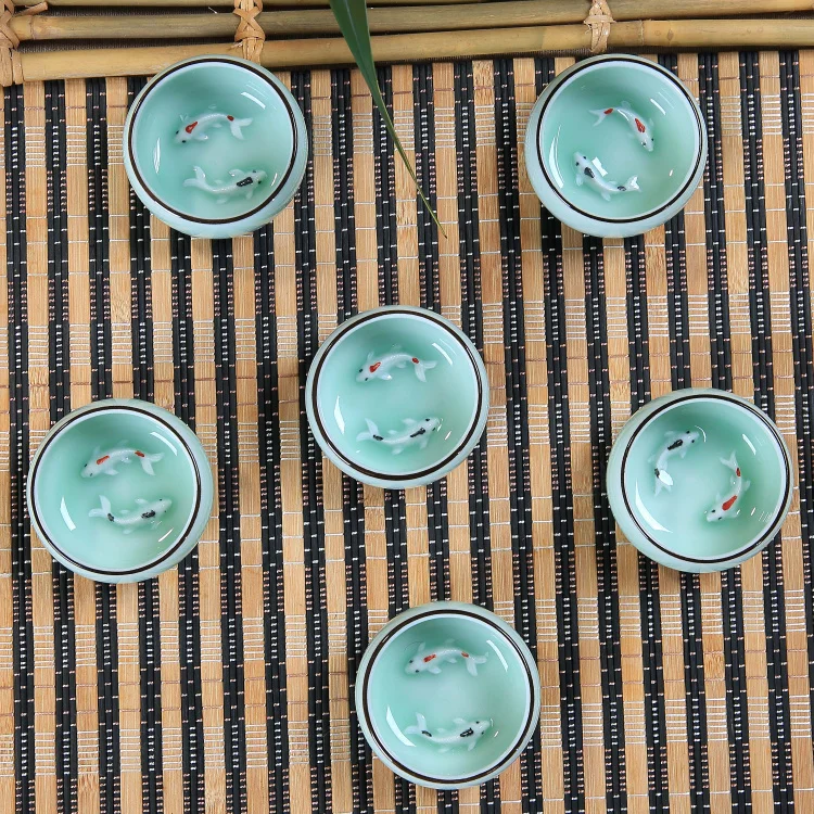 Декоративно-прикладное искусство керамики чашек Longquan celadon цветная чашка с карпом