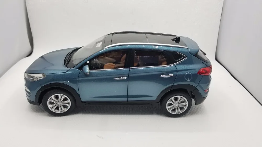 1:18 литья под давлением модель для hyundai Tucson синий внедорожник редкий сплав игрушечный автомобиль миниатюрная коллекция подарки IX