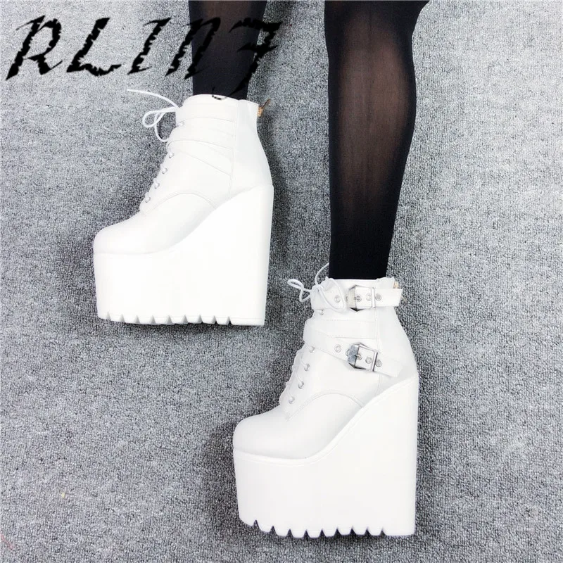 Женские ботинки на очень высоком каблуке RLIN короткие толстой платформе с