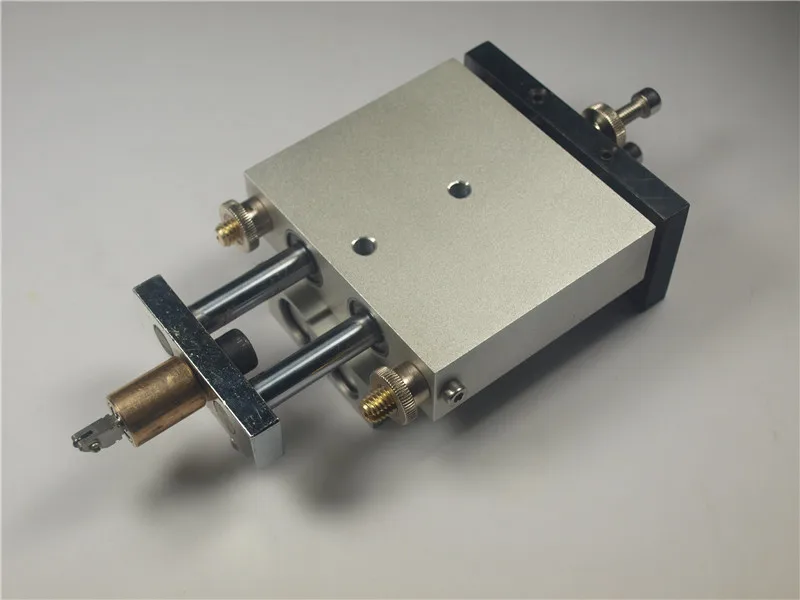 Режущий станок с ЧПУ автоматическое стекло Z ось воздушный цилиндр маршрутизатор