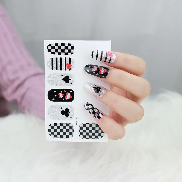 Стикер для дизайна ногтей с покерным сердцем разработан полный Чехол
