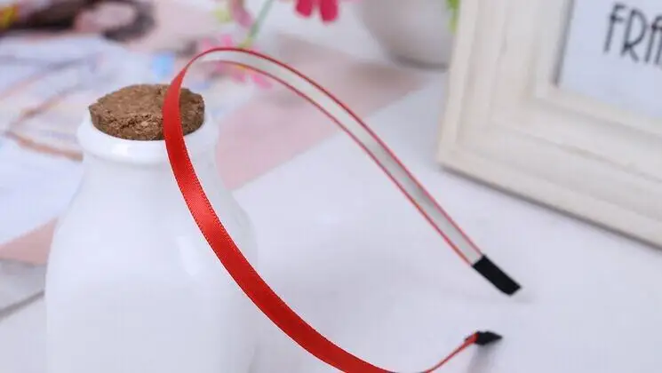 50 шт. 5 мм однотонная атласная лента покрытая металлическим ободком для волос DIY