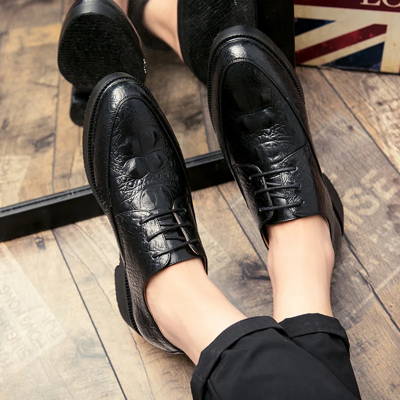 

2019 new style fashion men's shoes casual leather lace up classic brown & black shoe man wedding party comfortable shoes for men