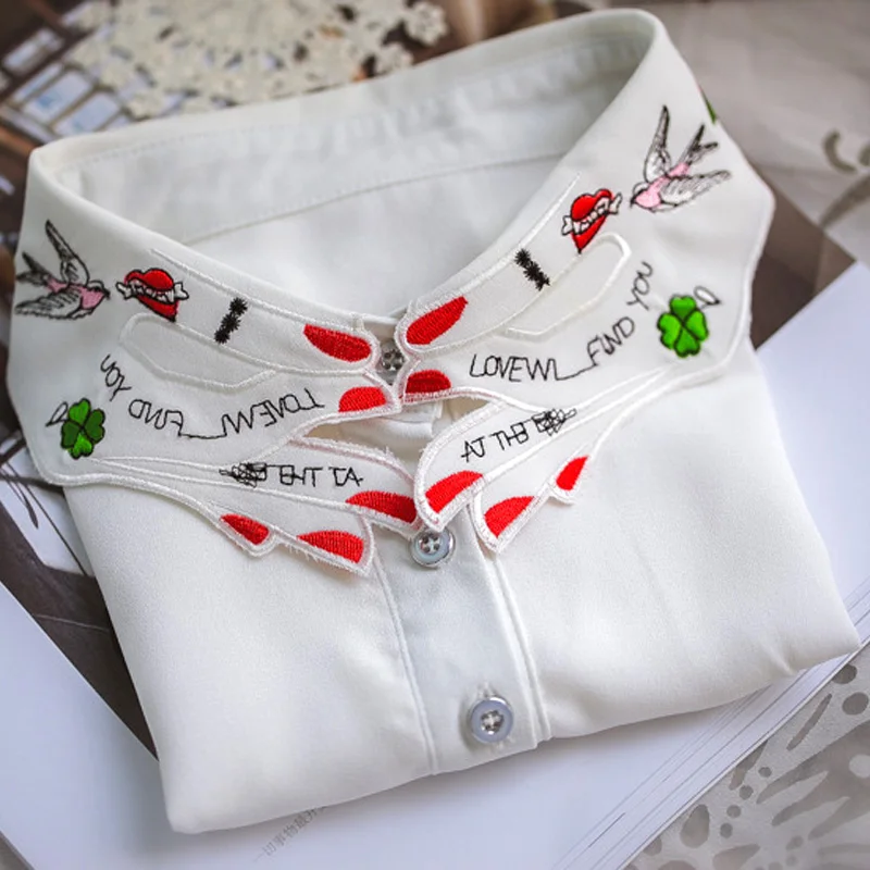 

Korean Embroidered Color Red Nail Brand Wild Lace Scarf Buckle Accessory embroidered half-shirt decoration sweater false collar