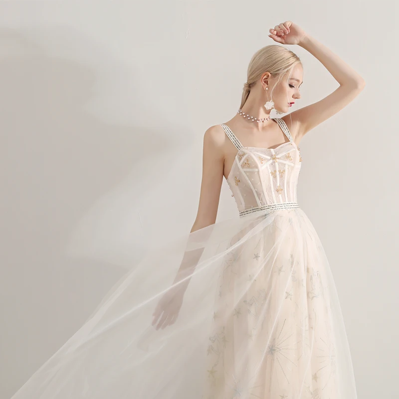 Женское платье в пол SSYFashion блестящее цвета шампанского на тонких бретелях