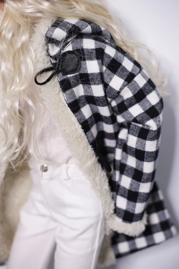 

BJD doll clothes are suitable for 1/3 1/4 MSD DD uncle checked fur-trimmed crowhand button hooded cardigan doll accessories