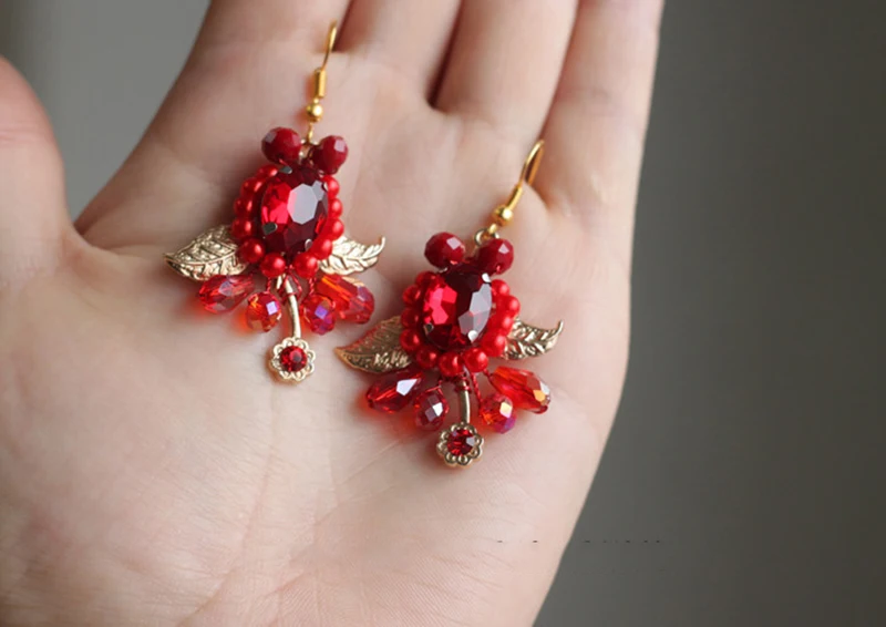 Ручная работа европейские ретро красные стразы бусины и лист свадебные волосы