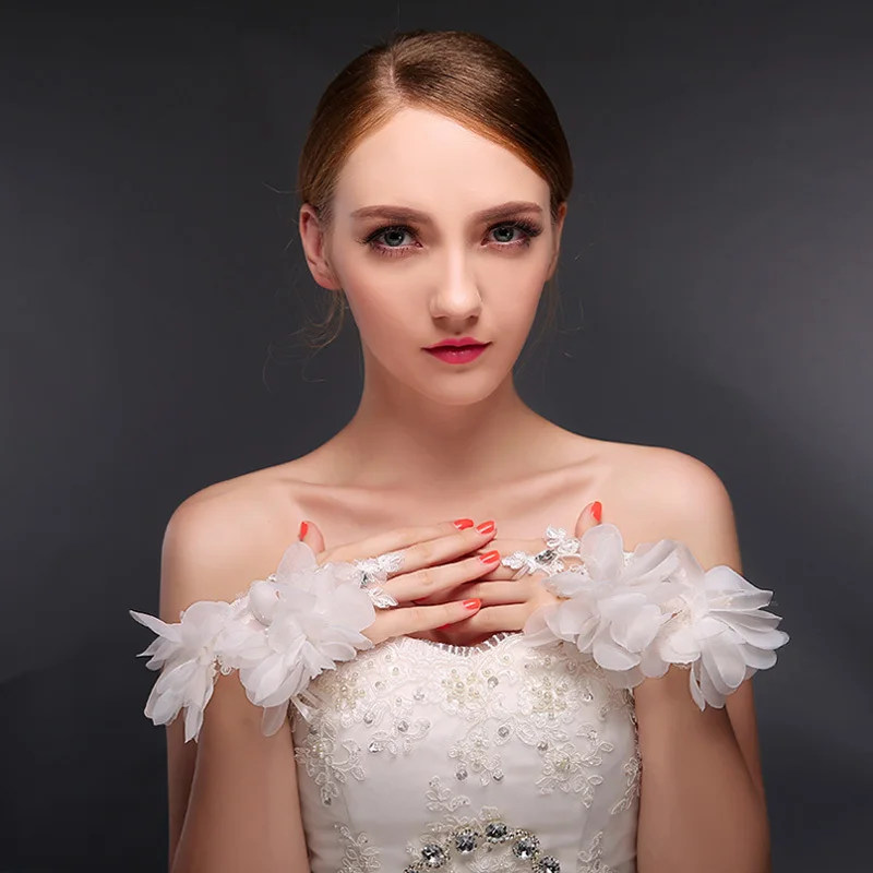 2015 bride wedding gloves married white red short petals new design fingerless 2138 | Свадьбы и торжества