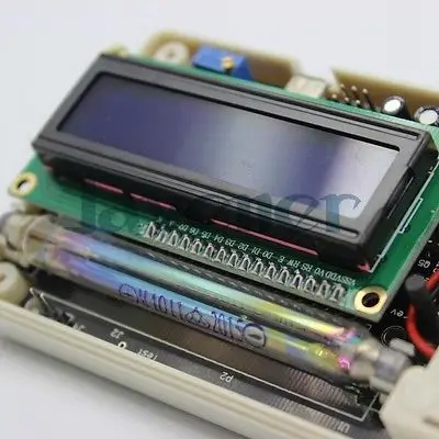 Портативный счетчик Гейгера Собранный детектор ядерной радиации с GM трубкой