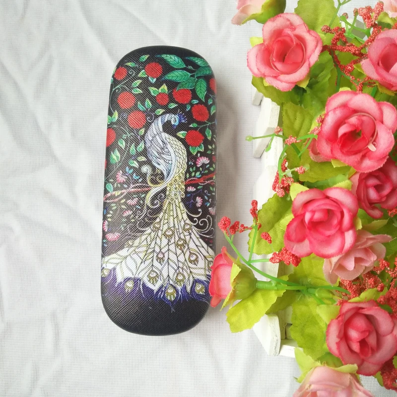 

LIUSVENTINA Hot Story Cute Secret Garden Peacock Frame Glasses Box Sunglasses Case Gift for Girls and Friends