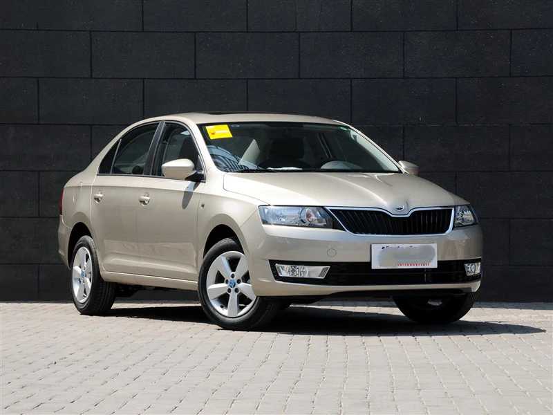 Автомобильный мигающий 1 пара для Skoda Rapid 2013 автомобильный DRL 12 В Светодиодный дневной ходовой светильник с желтым поворотом противотуманной фары