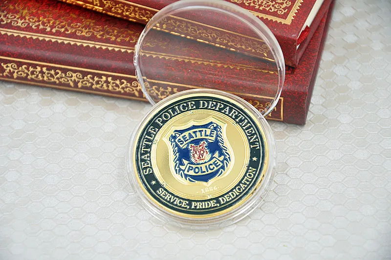 United States Military Seattle Police Department Gold Plated Challenge Coin | Дом и сад
