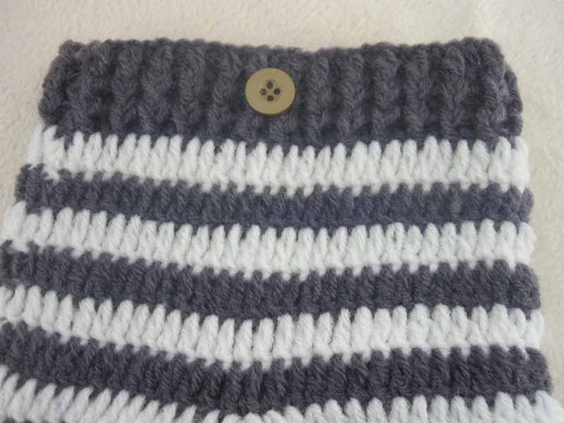 

Lovely Designs Crochet Baby Hat and pant Set Infant Boy Photography Props baby Knitted Clothes 1set