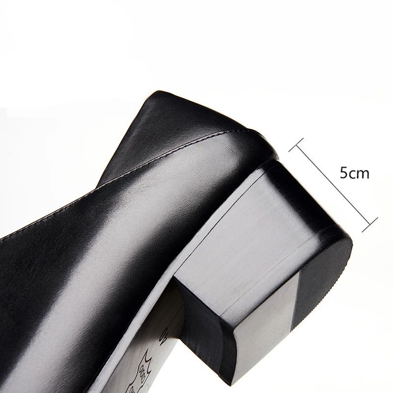 Мужские туфли из натуральной кожи модельные на высоком каблуке с острым носком