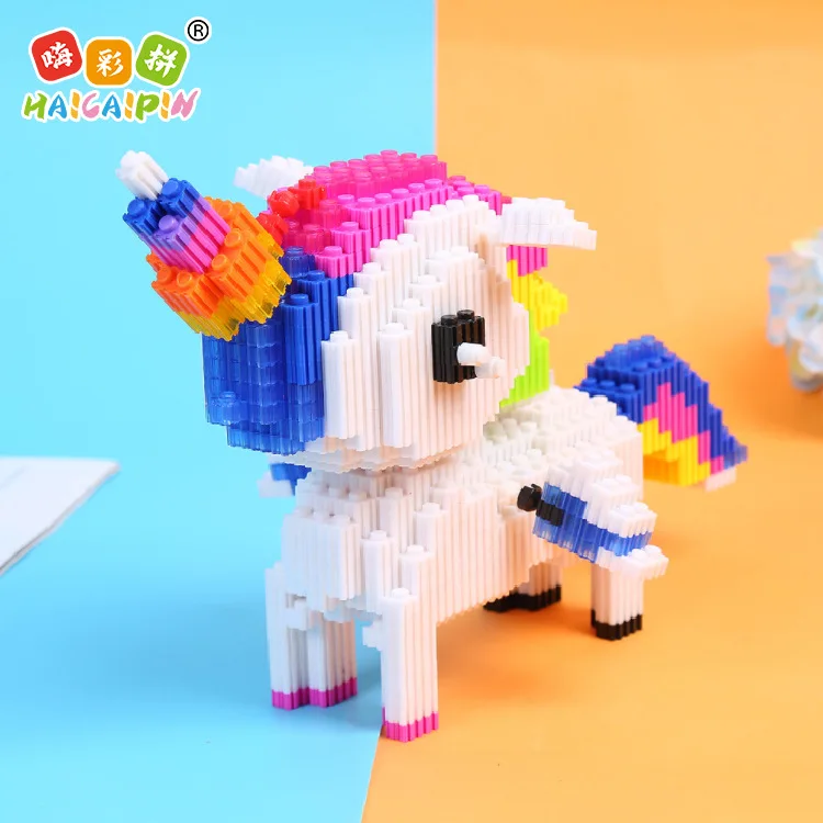 3d-модель HCP из аниме Единорог набор строительных блоков фигурки красочные