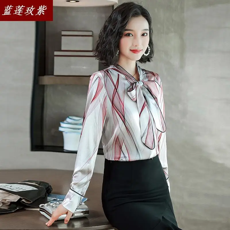 Модная шелковая рубашка с галстуком бабочкой Женская Осенняя коллекция 2019