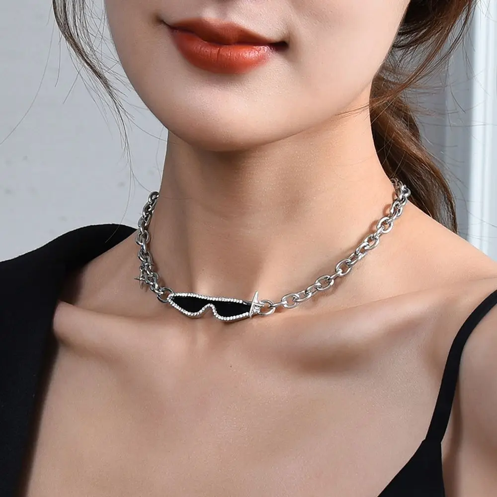 

Korean Style Glasses Pendant Crystal Necklace For Women Alloy Chain Party Jewelry Star Choker Adjustable Punk Elegant Necklace