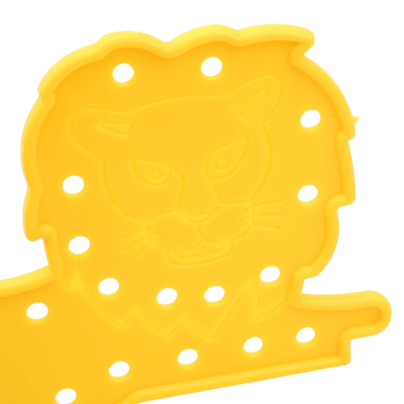 

Puzzles Toy 4Pcs/Set Animal Lacing Shapes Threading Laces Education Toys Children Educational Thread Embroidery DIY Toys Gift