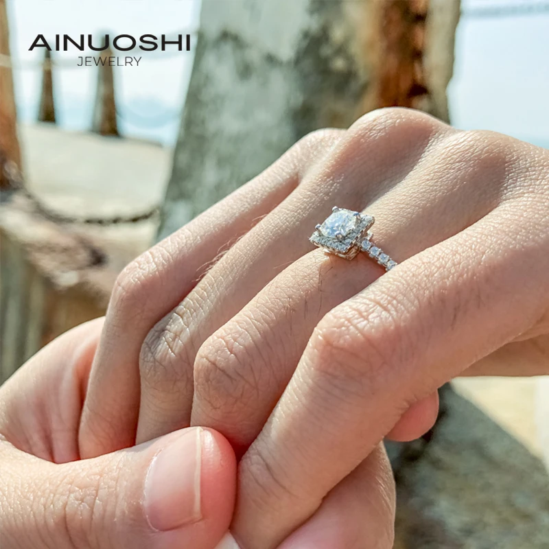 

AINUOSHI Real 0.5 Carat D Color Moissanite Wedding Rings For Women White Gold Color 100% 925 Sterling Silver Party Fine Jewelry