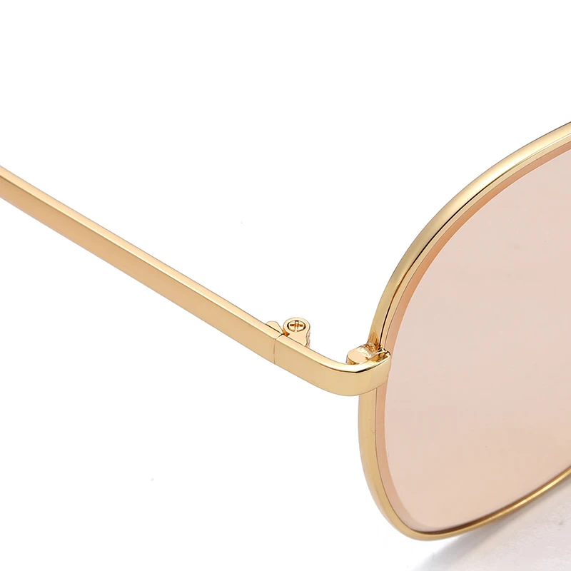 

New Round Metal Frame Women and Men Outdoor Fashion Sunglasses Beach Driving Design Master Elaborate Design Male Sun Glasses