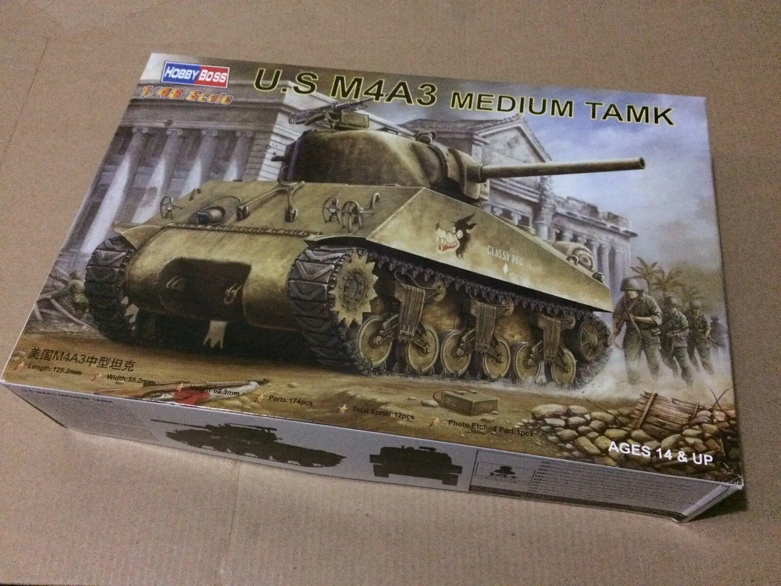 

Hobbyboss Model Kit 84803 1/48 U.S M4A3 Medium Tank