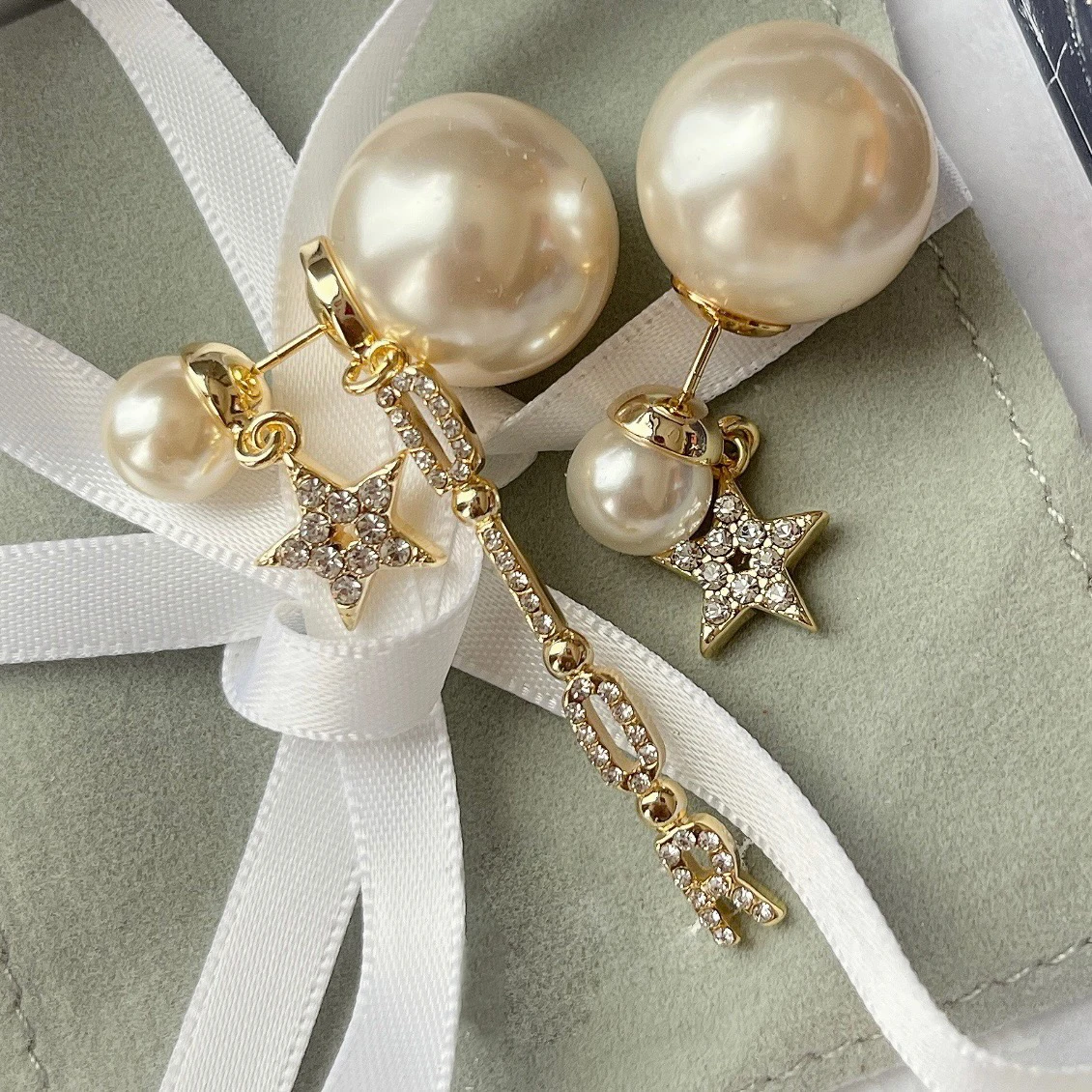 

2976 earrings for women Trend needle asymmetrical star set bee earrings rhodium-plated retro zircon lady earrings