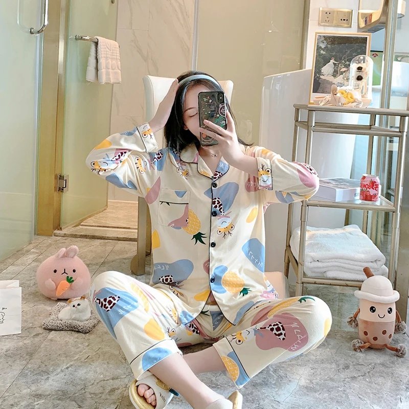 

Autumn Winter Long Sleeve Women Pajamas Set Lapel Pineapple bee Print Female Pyjamas Set Cardigan Home Sleep Wear 2 Piece Suit