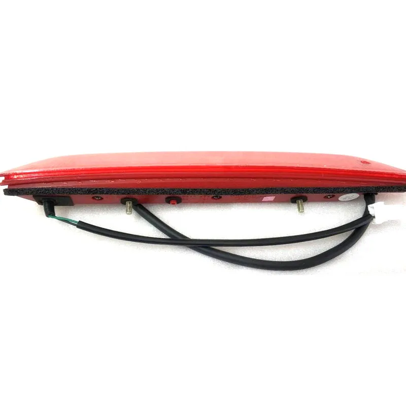 

Baificar Brand New Genuine High Level Third Additional Brake Light 92700-2S000 For HYUNDAI 2010-2015 Tucson