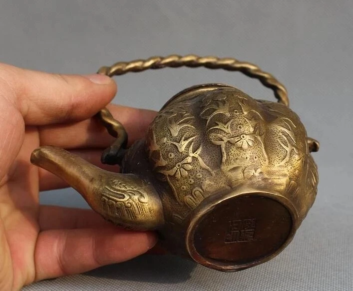 Статуя старого семейства счастливых восьми сокровищ рисовый винный чайный