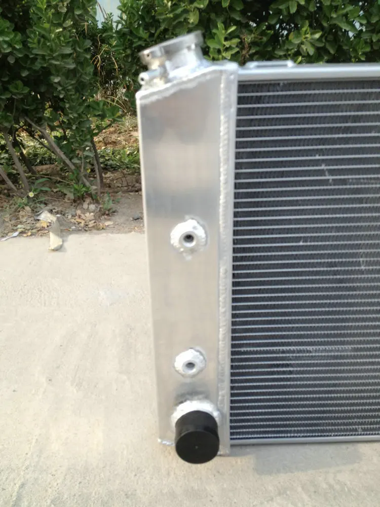 HOT SELLING High Quality Aluminum Radiator For FORD Cortina 6 cylinder TC TD TE TF 1972-1982 73 74 75 76 77 78 79 80 81 | Автомобили и