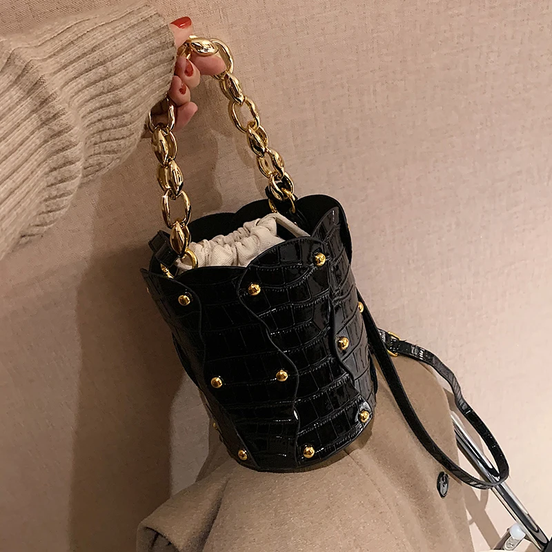 

с доставкой Luxury Handbags 2021 Women's Small Leather Shoulder Bag Designer Famous Chain Crossbody Cylinder Round Bucket Purses