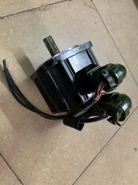 

servo motor GYG102C5-RG2 , USED 80% appearance new ,3 months warranty , in stock free shipping
