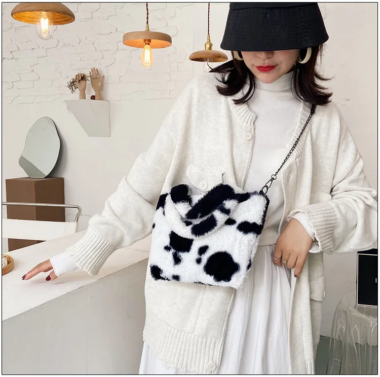 

New Fashion Shoulder Bag Female Fur Slippers Leopard Ladies Bag Fox Fur Sandals Large Capacity Messenger Bag Fluffy Fur Slides