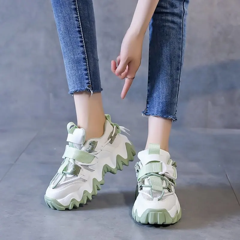 

2020 spring and autumn new fashion large size couple models old shoes women breathable mesh wild casual sports shoes X072