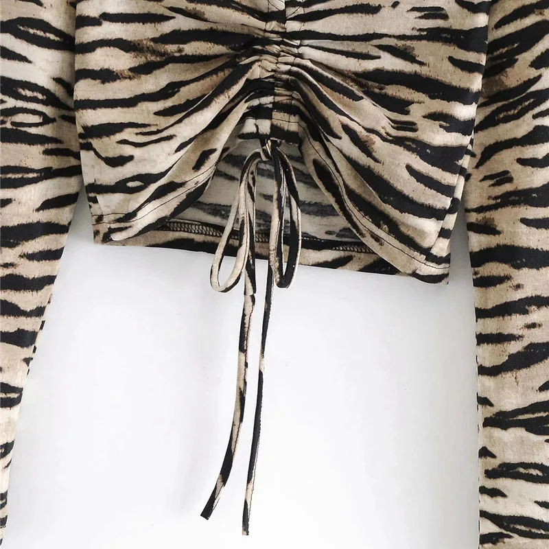 

Qeils Women 2021 Fashion With Drawstring Animal Print Cropped Blouses Casual Vintage V Neck Long Sleeve Female Shirts Chic Tops