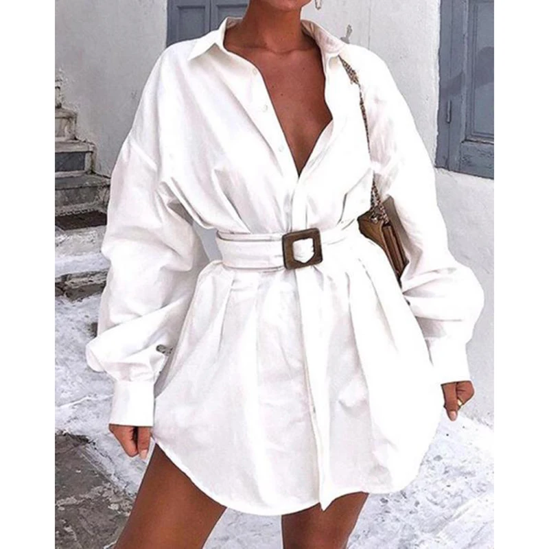 Женское платье-рубашка с поясом однотонное белое платье отложным воротником и