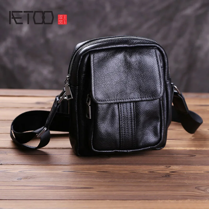 

AETOO Men's mini leather shoulder bag, men's casual stiletto bag, carry-on cowhide men's bag, mobile phone bag