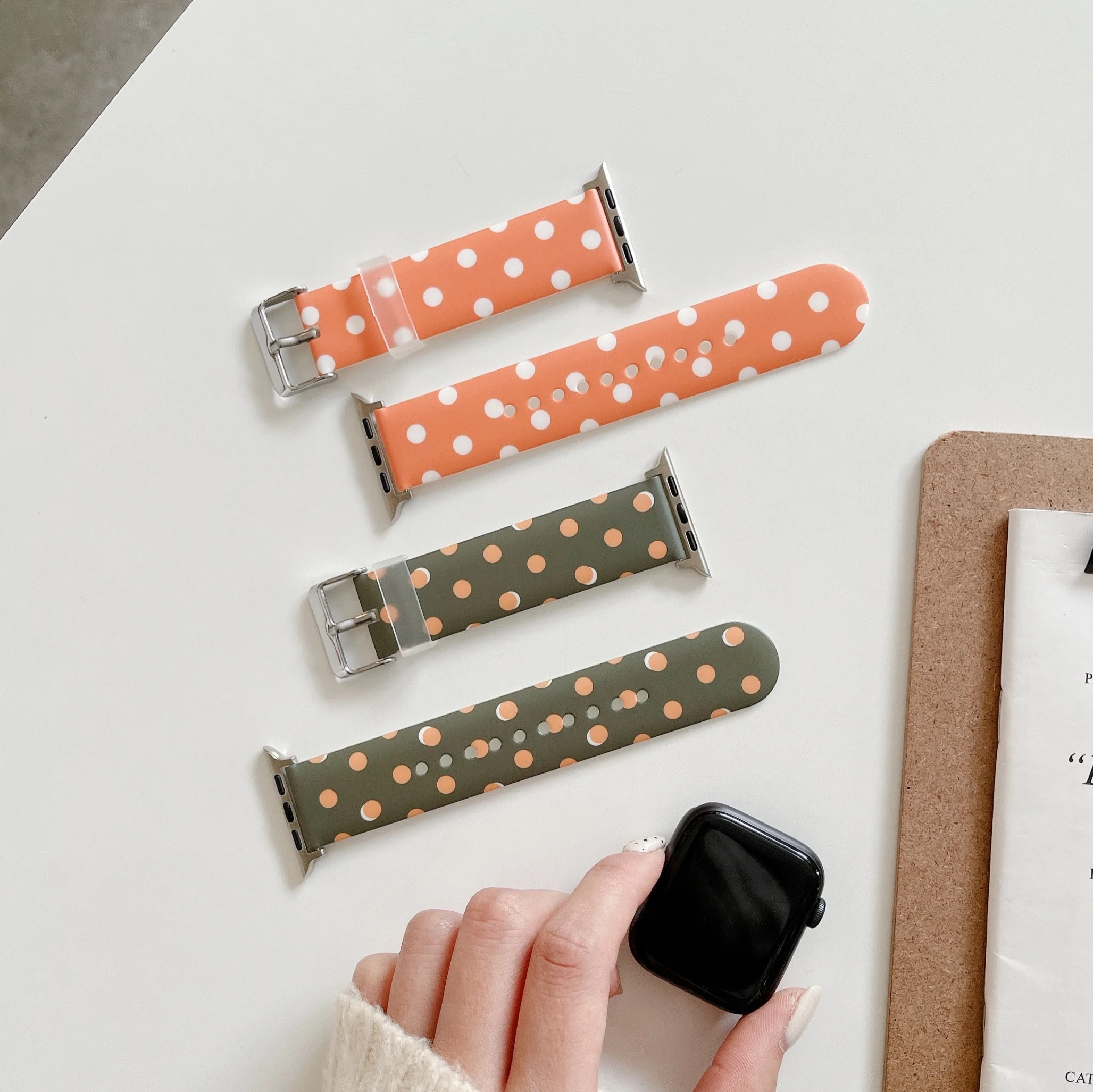 

Ремешок силиконовый для Apple Watch band 6 44 мм 40 мм 38 мм 42 мм, мультяшный браслет для iWatch Series 6 SE 5 4 3 2 1, браслет для часов