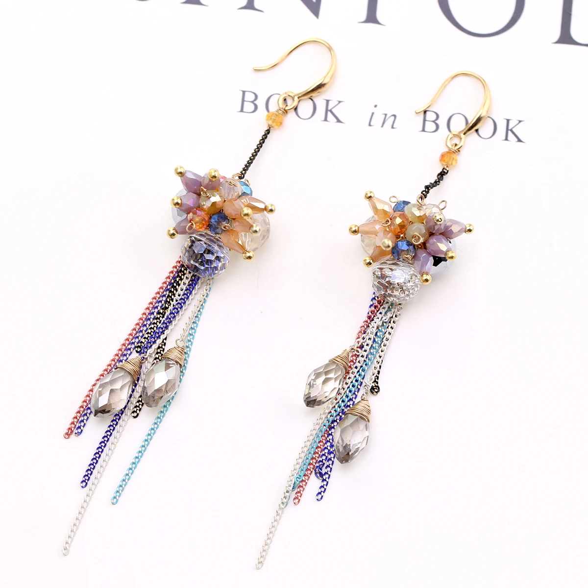 Новые длинные висячие серьги с золотыми кисточками и цепочками в богемном стиле