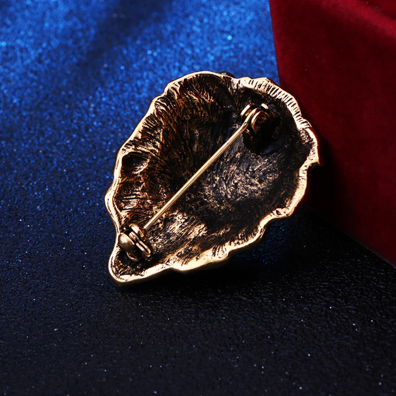 Vintage Jewelry Lion Head Brooches Rhinestone Zinc Alloy Animal Brooch Pin Men's Suit |