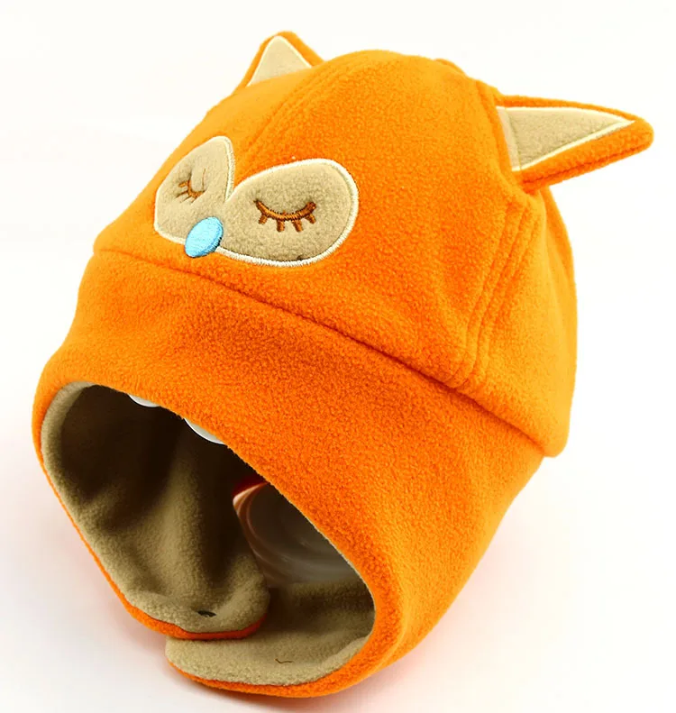 Теплая зимняя шапка с рисунком медведя кролика динозавра принтом для маленьких