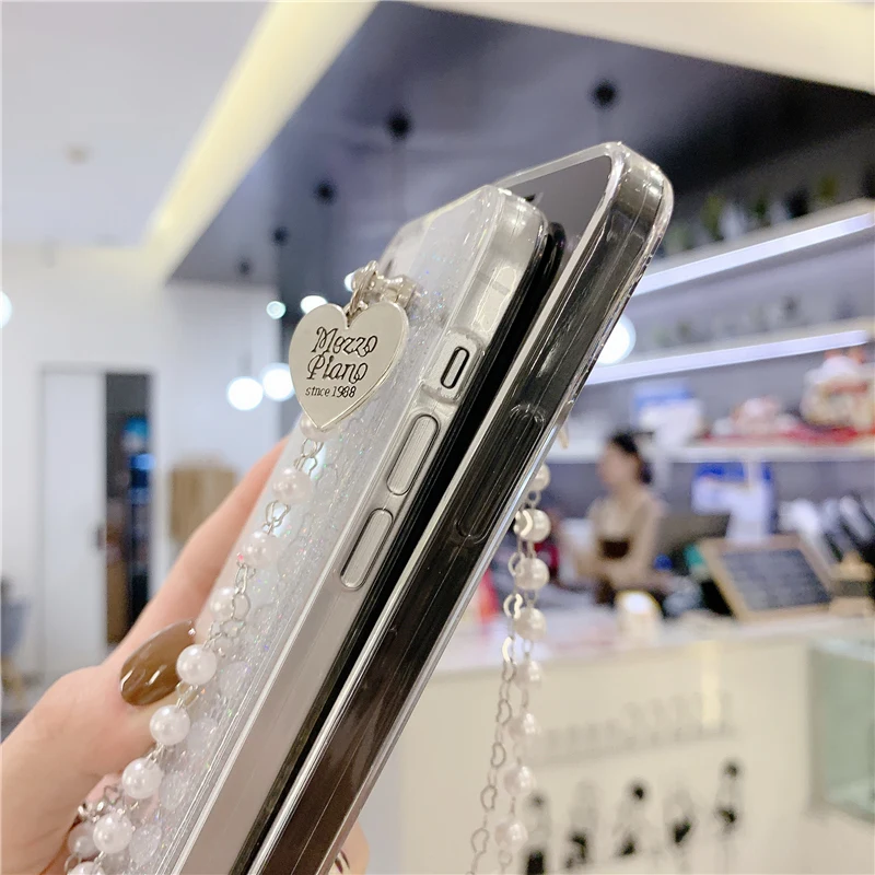 

Glitter Bracelet Phone Case For iPhone 11 12 Pro Max XS Max X XR 12 Mini 7 8 Plus SE 2020 Clear Love Heart Wristband Back Cover