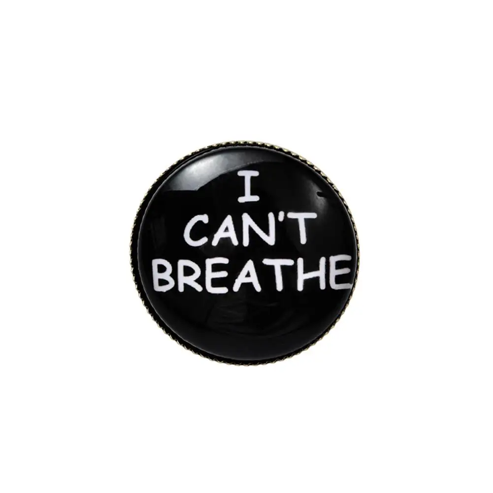 Эмалированная булавка с приподнятым кулаком солидарности красная черная брошь