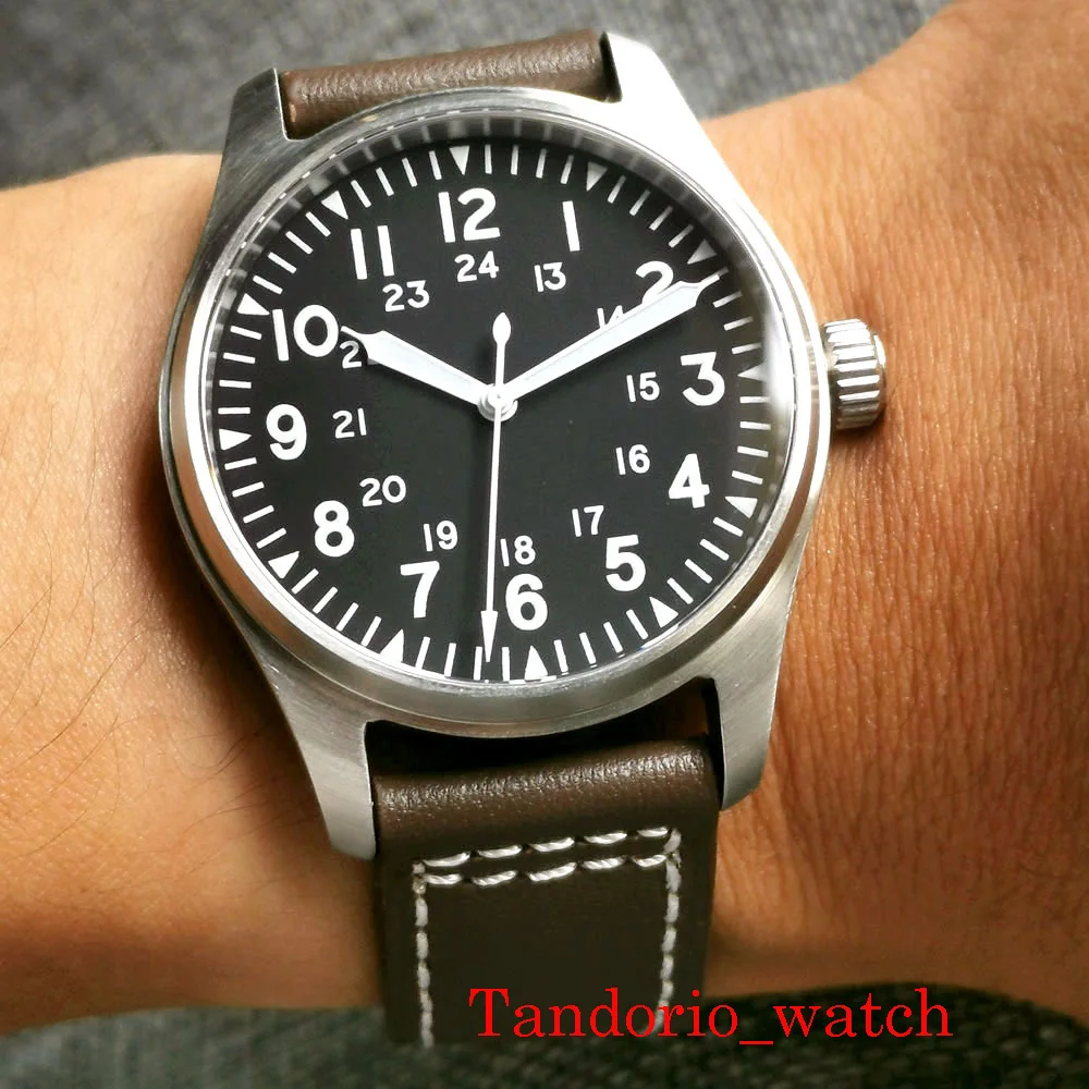 

39mm Tandorio 200m Diver NH35A PT5000 Automatic Men Watch Luminous Marks Sapphire Glass Leather Strap
