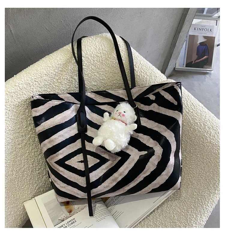 Европейская и американская осенне зимняя Ретро вместительная сумка через плечо