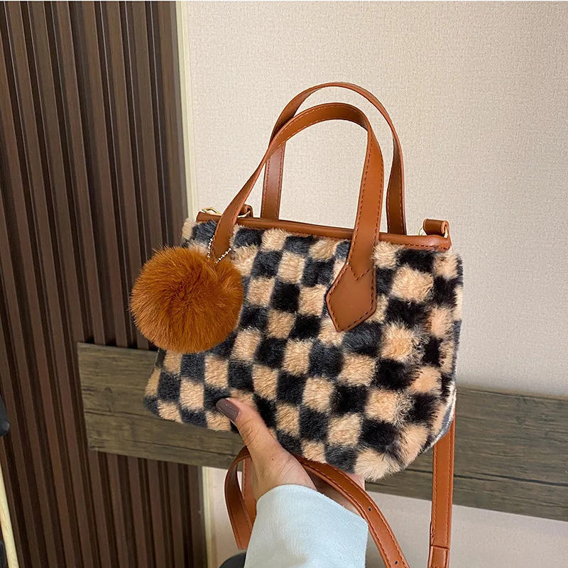 

Cute plush autumn winter women bag Checkerboard grid Shoulder Bags Messenger bag handbag High capacity satchel handbag
