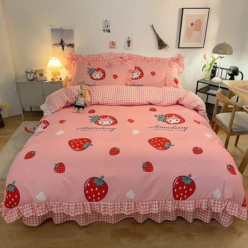 Розовый с нарисованной клубничкой; Постельное белье хлопок домашний текстиль, щеткая ткань для простыни на кровать/юбка Стёганое одеяло на...