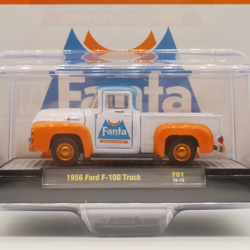 M2 1:64 Ford F-100 грузовик 1956 сплав модель автомобиля металлические игрушки для детей