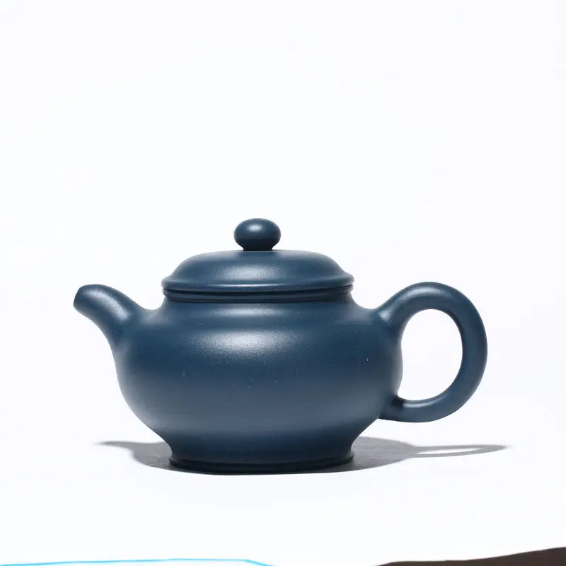 

Yixing pure handmade teapot Yixing raw ore Tianqing mud Duozhi purple clay teapot plain noodles 370ml large tea pot