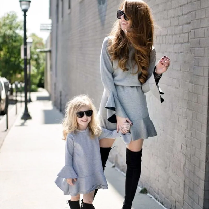Модные замшевые платья для мамы и дочки семейная одежда осеннее Повседневное